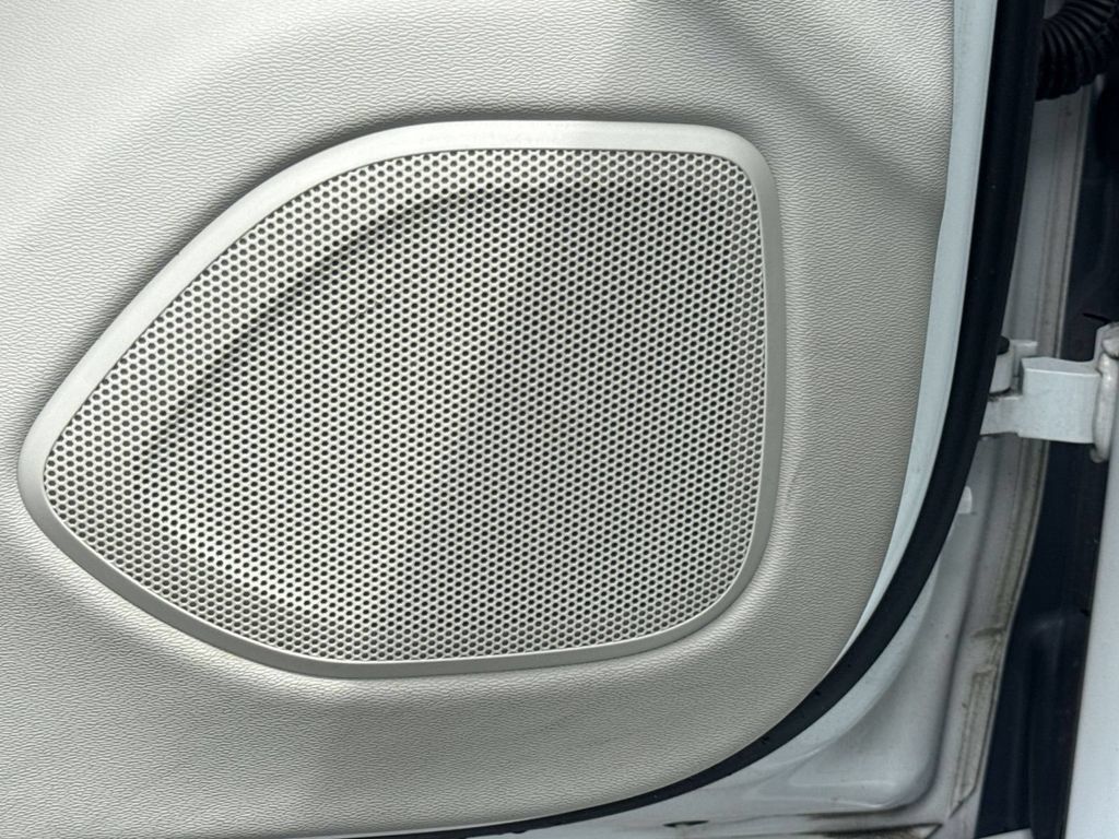 Used 2024 Volvo S60 B5 Core FWD image 17