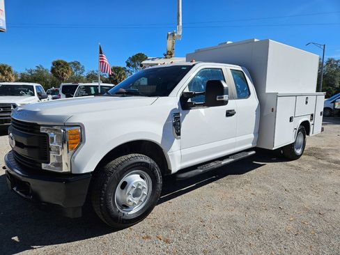 Used 2017 Ford F350 XL w/ Power Equipment Group image 2