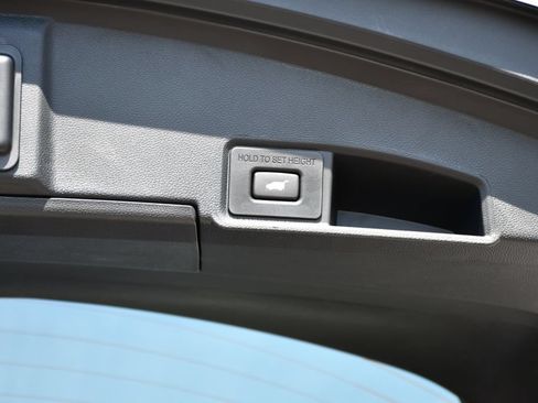 New 2026 Acura RDX SH-AWD image 30