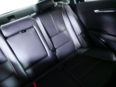 Used 2019 Chevrolet Impala Premier FWD image 14