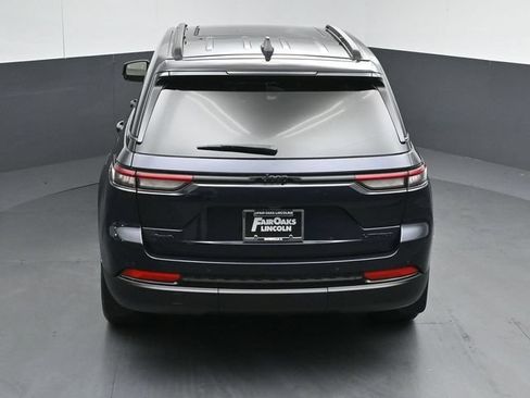 Used 2023 Jeep Grand Cherokee Limited w/ Black Appearance Package AWD/4WD image 50