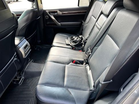 Used 2015 Lexus GX 460 Luxury image 12
