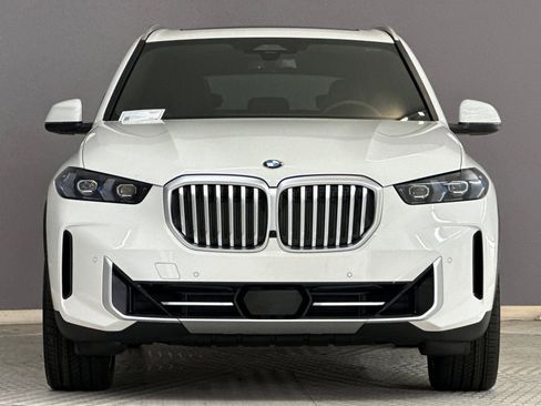 Used 2026 BMW X5 sDrive40i image 6