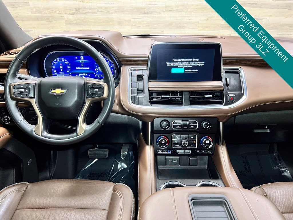 Used 2024 Chevrolet Suburban High Country AWD/4WD image 2