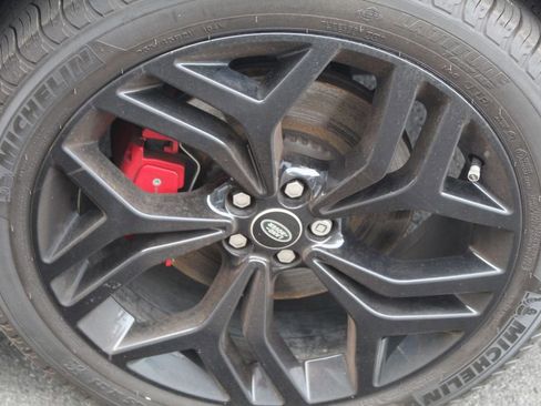 Used 2024 Land Rover Range Rover Velar Dynamic SE image 9