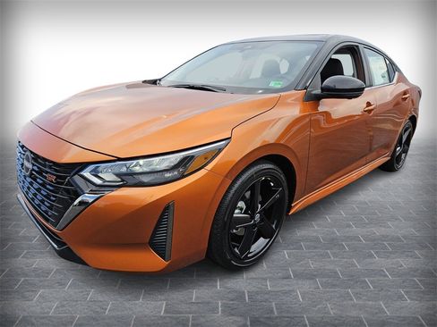 New 2025 Nissan Sentra SR w/ SR Premium Package image 2