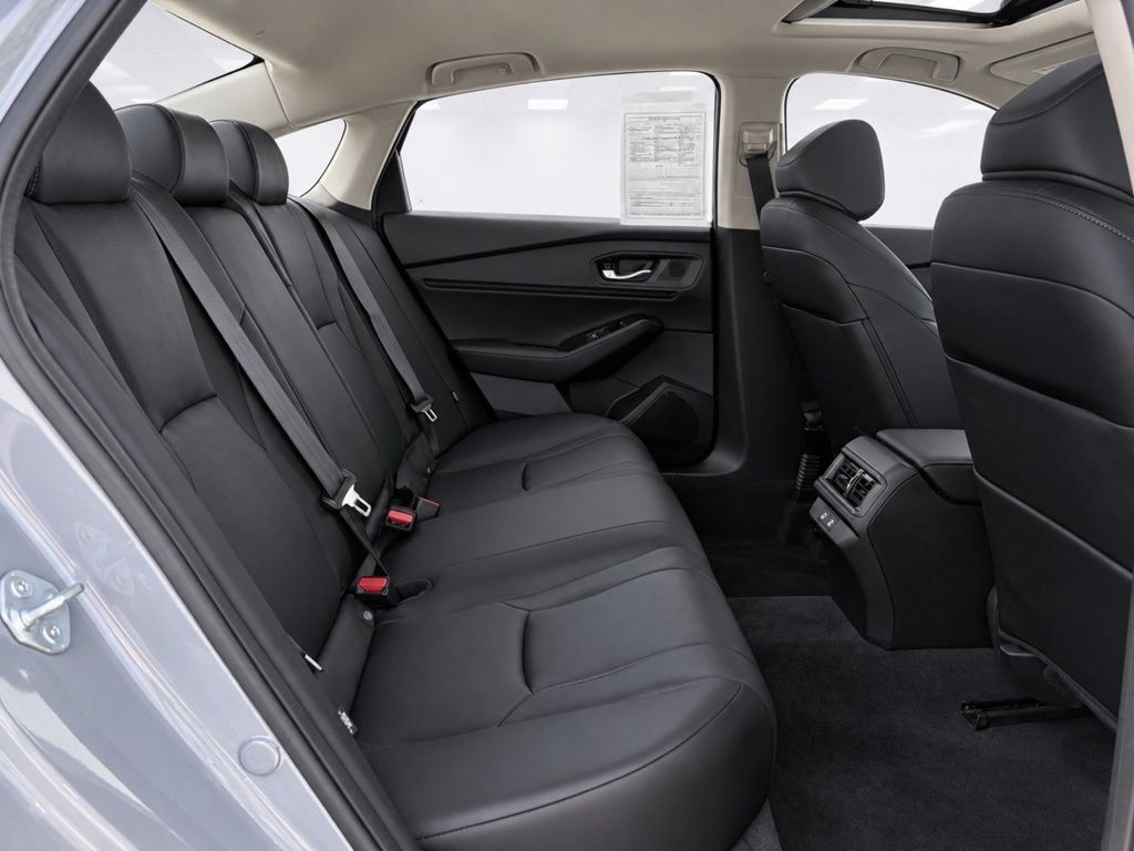 Used 2023 Honda Accord Touring image 22