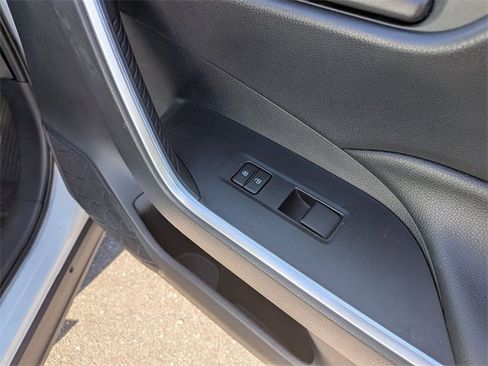 Used 2020 Toyota RAV4 LE image 32
