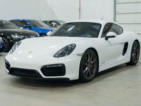 Used 2015 Porsche Cayman GTS image 3