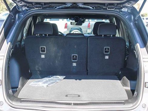 New 2025 Jeep Grand Cherokee Laredo image 24