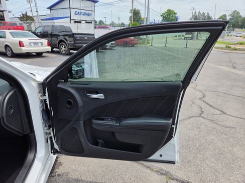 Used 2022 Dodge Charger R/T w/ Driver Convenience Group RWD image 20