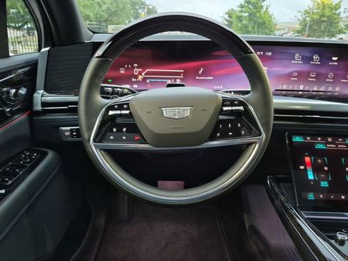 Used 2025 Cadillac Escalade IQ Sport 1 w/ Smart Trailering package image 29