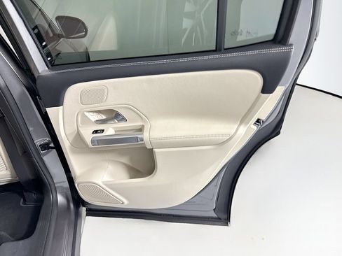 Used 2026 Mercedes-Benz GLB 250 image 27
