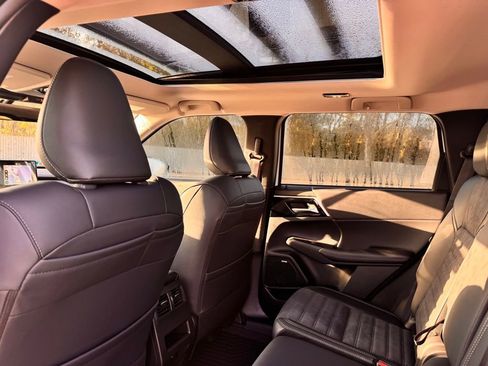 New 2026 Mitsubishi Outlander AWD image 17