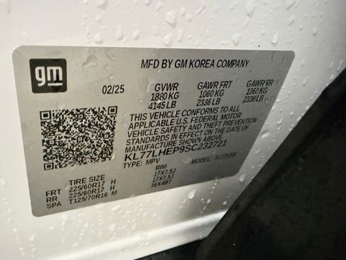 Used 2025 Chevrolet Trax LT w/ LT Convenience Package image 51