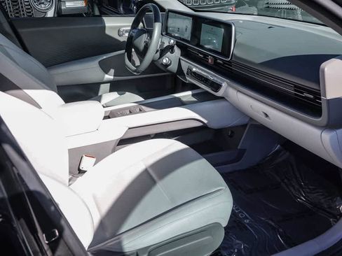 Used 2023 Hyundai Ioniq 6 SEL image 15