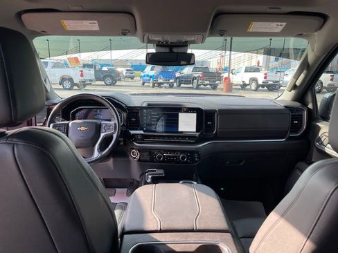 Used 2023 Chevrolet Silverado 1500 LTZ image 13