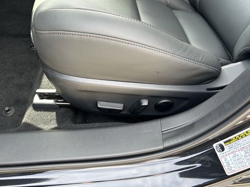 Used 2025 MAZDA MAZDA3 s image 22