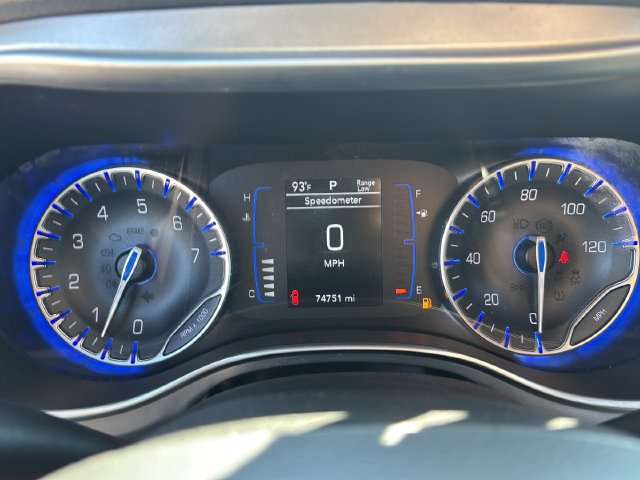 Used 2019 Chrysler Pacifica Touring-L w/ S Appearance Package FWD image 24