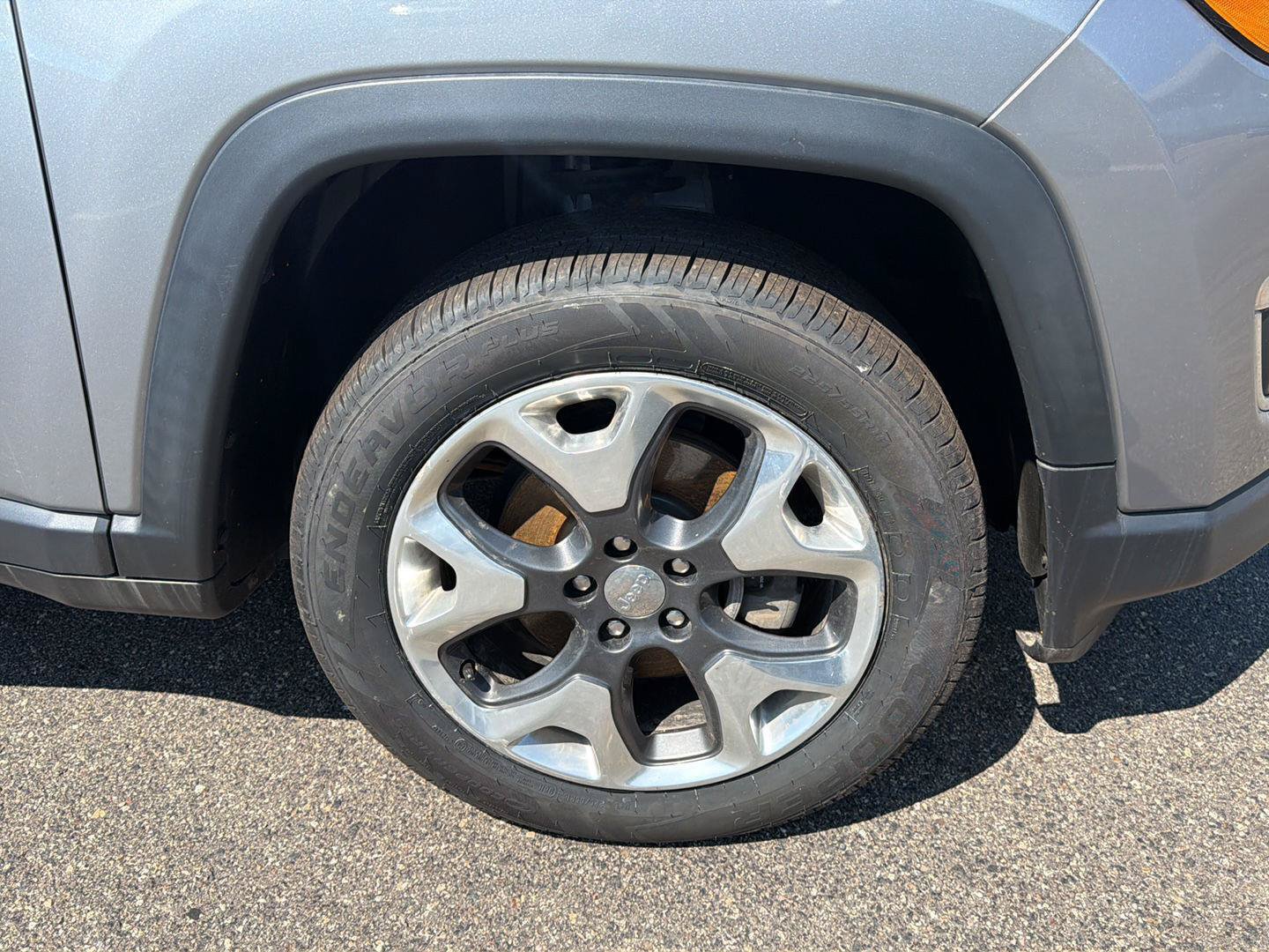 Used 2018 Jeep Compass Limited w/ Navigation Group AWD/4WD image 9