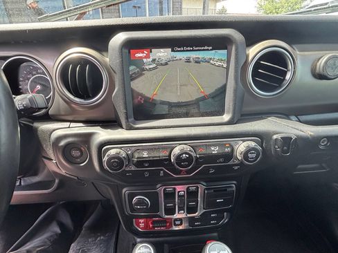 Used 2019 Jeep Wrangler Unlimited Rubicon AWD/4WD image 12