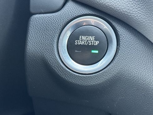 Certified 2021 Chevrolet Equinox LT w/ Driver Convenience Package image 24