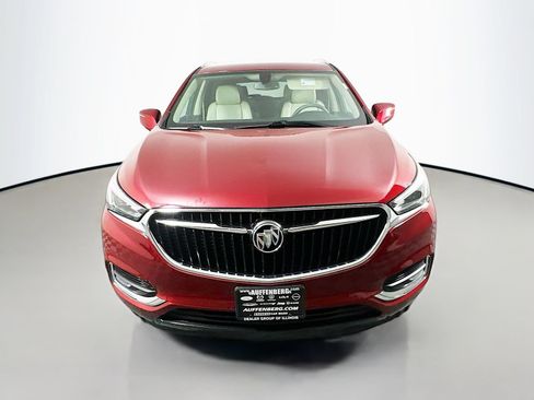 Used 2018 Buick Enclave Essence FWD image 2