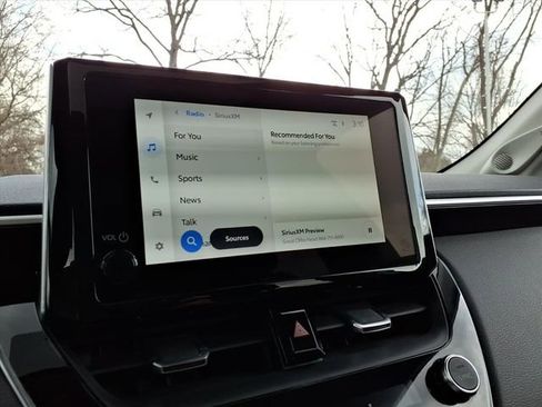 Certified 2023 Toyota Corolla Cross XLE w/ Convenience Package image 24