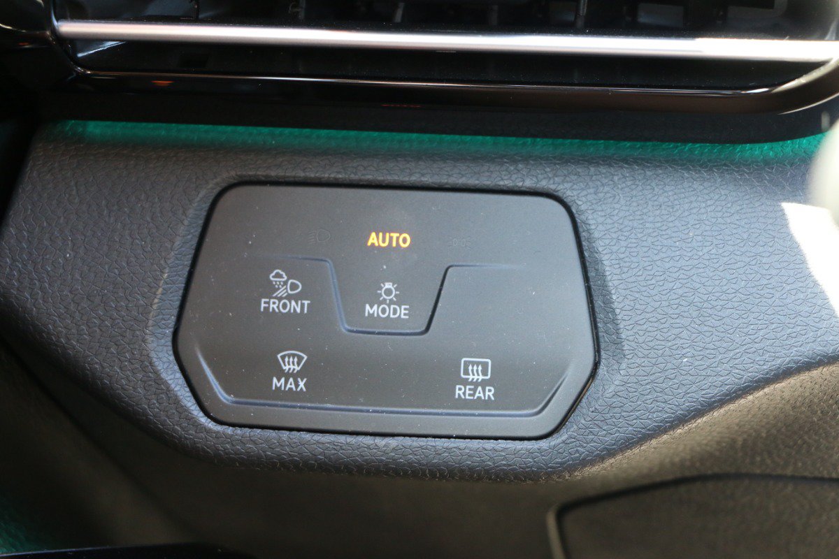 Used 2021 Volkswagen ID.4 Pro S RWD image 20
