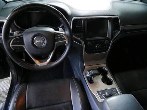 Used 2014 Jeep Grand Cherokee Overland AWD/4WD image 4