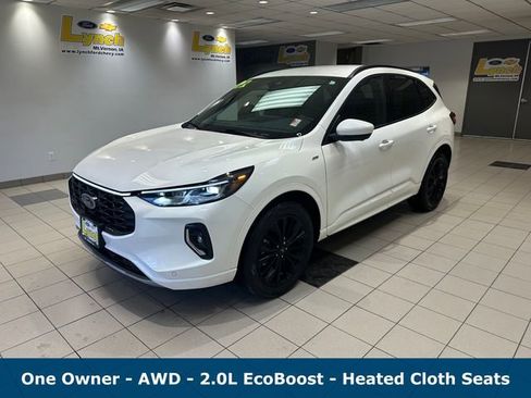 Used 2023 Ford Escape ST-Line Elite image 2