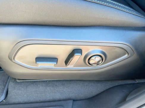 New 2025 Jeep Grand Cherokee L Laredo image 13