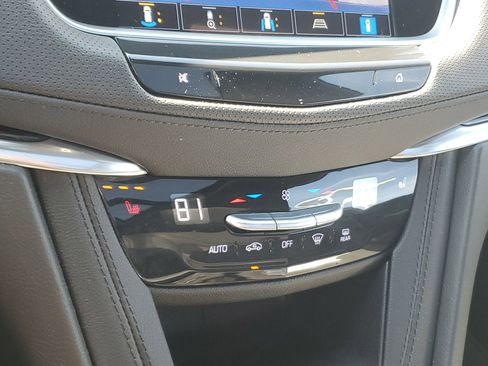 Used 2022 Cadillac XT5 Premium Luxury w/ Technology Package image 24