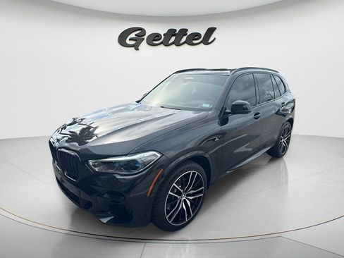 Used 2022 BMW X5 sDrive40i w/ M Sport Package RWD image 1