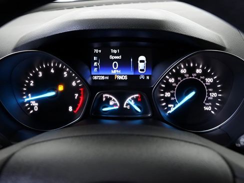 Used 2018 Ford Escape SE image 25