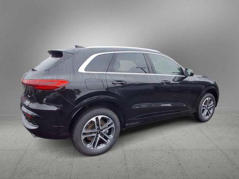 New 2025 Audi Q5 Premium image 8