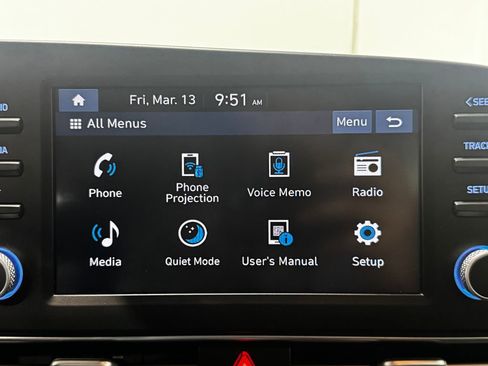 Used 2025 Hyundai Elantra SE image 34