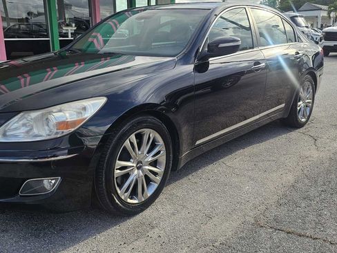 Used 2010 Hyundai Genesis 4.6 w/ Technology Pkg 5 RWD image 1