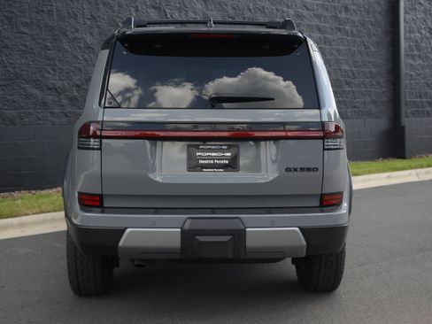 Used 2025 Lexus GX 550 AWD/4WD image 6