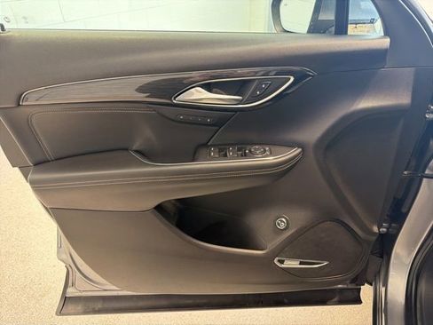 Certified 2022 Buick Envision Essence w/ Technology Package I image 19