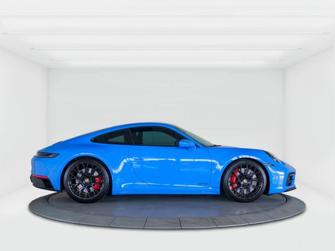 Used 2023 Porsche 911 Carrera GTS image 6