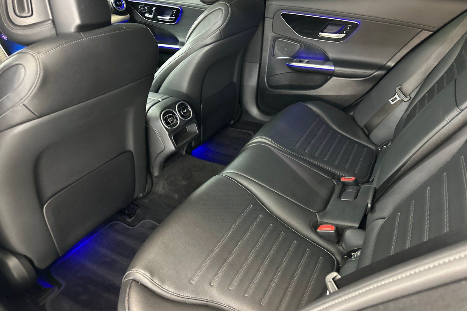 Used 2022 Mercedes-Benz C 300 Sedan image 27