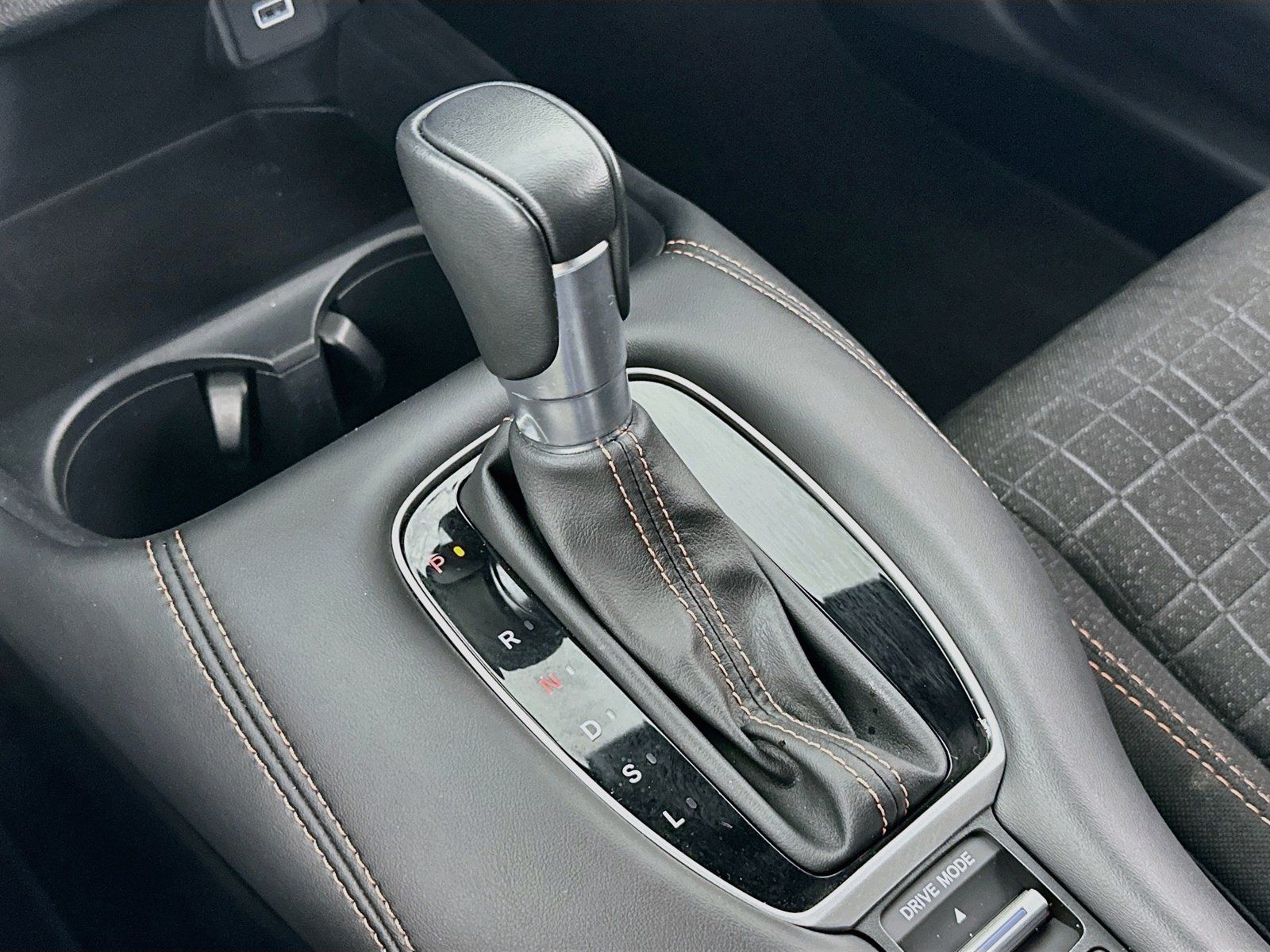 Used 2025 Honda HR-V Sport image 16