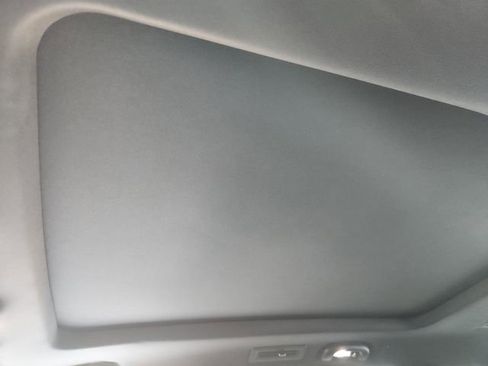 Used 2025 Cadillac XT6 Premium Luxury image 22