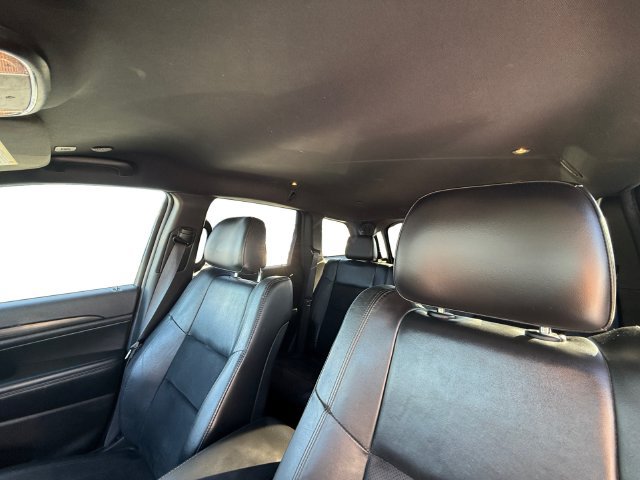 Used 2022 Jeep Grand Cherokee Laredo X RWD image 25
