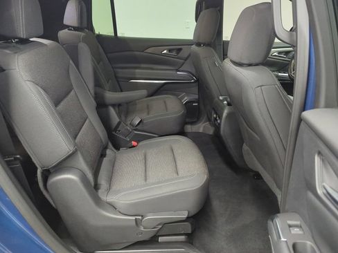 Used 2024 Chevrolet Traverse LT w/ Enhanced Driving Package FWD image 29