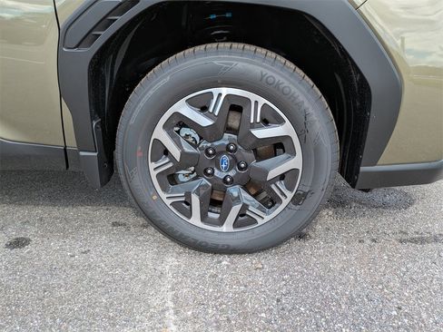 Certified 2025 Subaru Forester Premium w/ Convenience Package #2 image 10