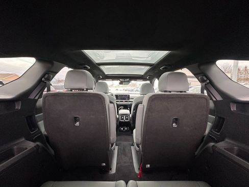 Used 2025 Kia Sorento SX Prestige w/ Sage Leather Package image 13