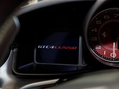 Used 2019 Ferrari GTC4Lusso image 33