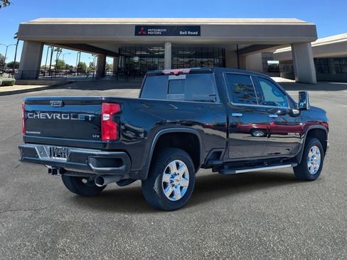 Used 2022 Chevrolet Silverado 2500 LTZ w/ Z71 Chrome Sport Edition AWD/4WD image 6